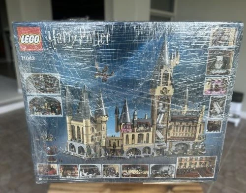 LEGO Harry Potter Castillo de Hogwarts 71043 Juego de Construcción - Kit Modelo con Minifigura Foto 2 de 4