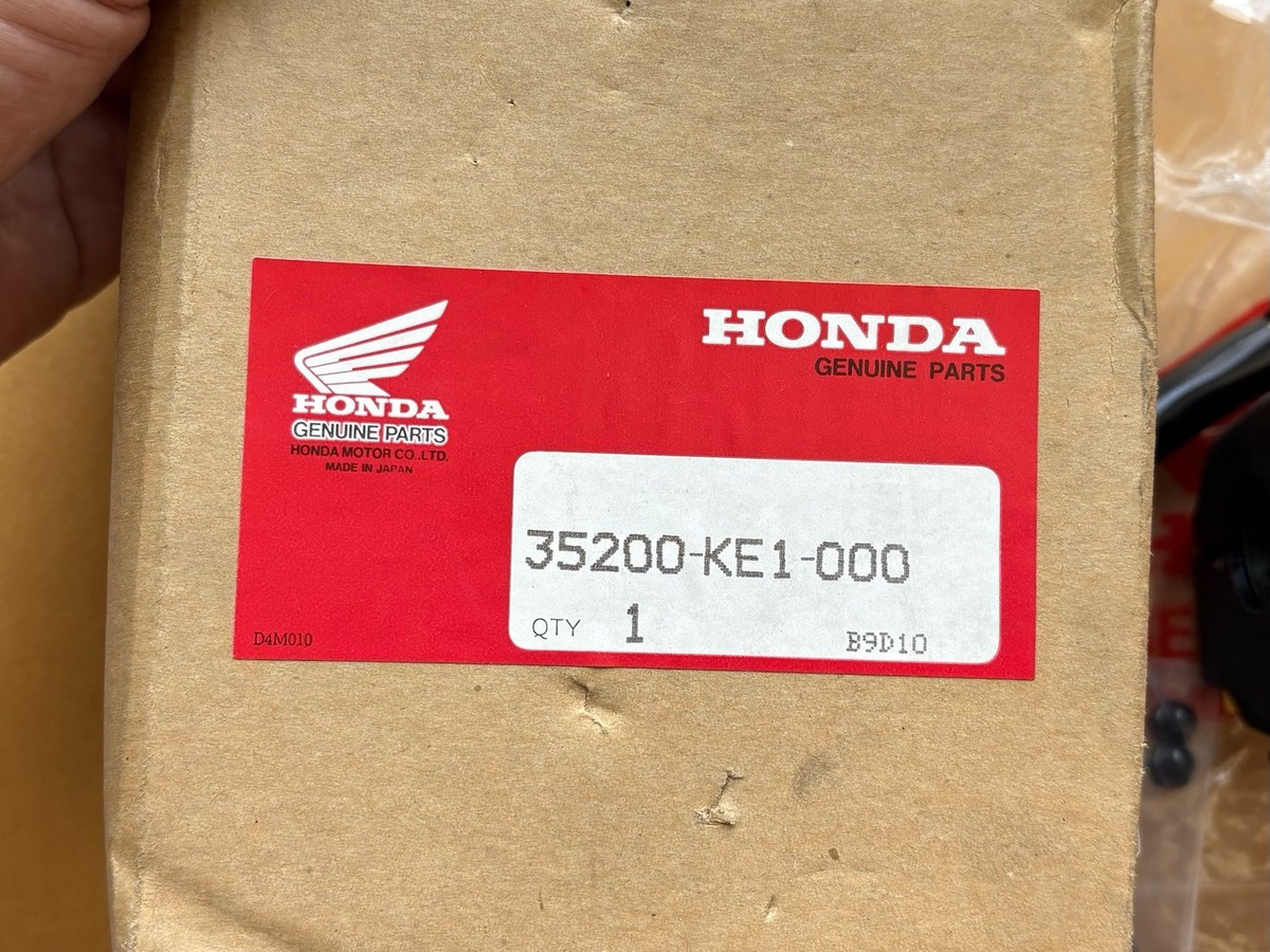 HONDA MTX MTX125 MTX200 WINKER SWITCH ASSY NOS 35200-KE1-000 for