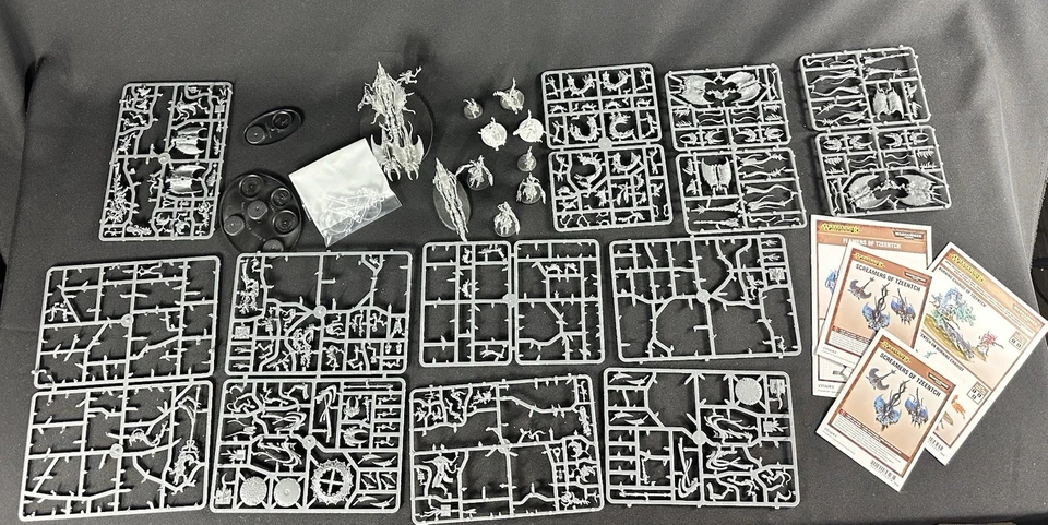 Warhammer Age Of Sigmar Old World 40K Daemons Of Tzeentch Lot - Image 3 of 4