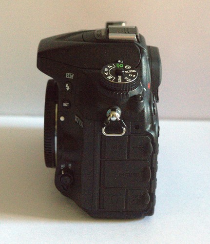 Nikon D7100 + Tamron 16-300mm +2 x 64GB SD cards, Shutter Count of 9580 - Picture 6 of 20