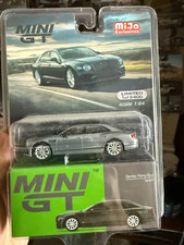 MINI GT 286 Bentley Flying Spur Verdant MiJo Chase 1:64 Diecast