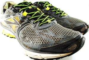 brooks dyad 5 yellow