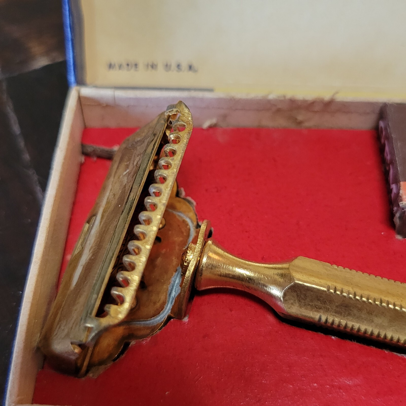 Vintage NOS Gem Junior Safety Razor in Original Box Gold Plated w/ 3