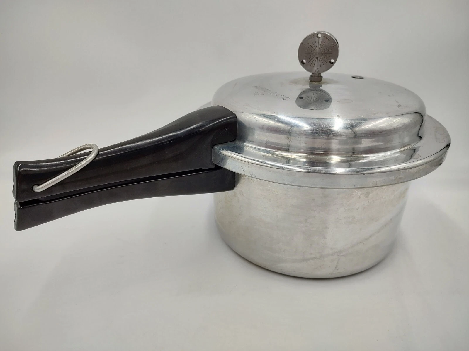 Vintage MIRRO-MATIC 4Qt Pressure Cooker 0394 Made USA Aluminum Complete