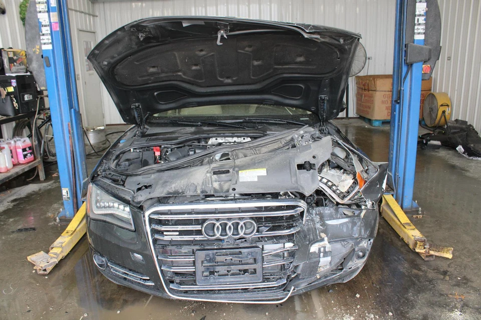 Pantalla de infoentretenimiento usada se adapta a: Audi A8 2014 pantalla de navegación con móvil Foto 4 de 4