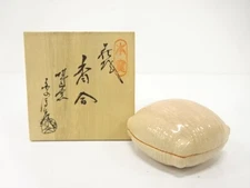 7604359: JAPANESE TEA CEREMONY / HAGI WARE KOGO INCENSE CONTAINER / SPOOL ARTISA