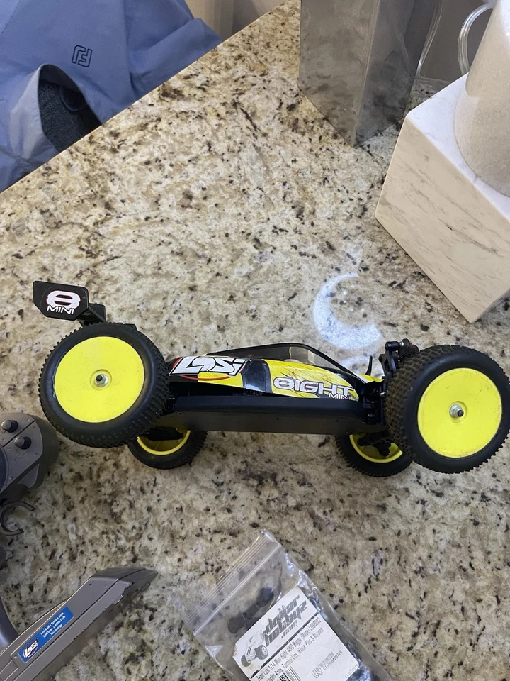 Losi Mini 8ight 1/14 Brushless RC Buggy with Remote Control - Image 3 of 4