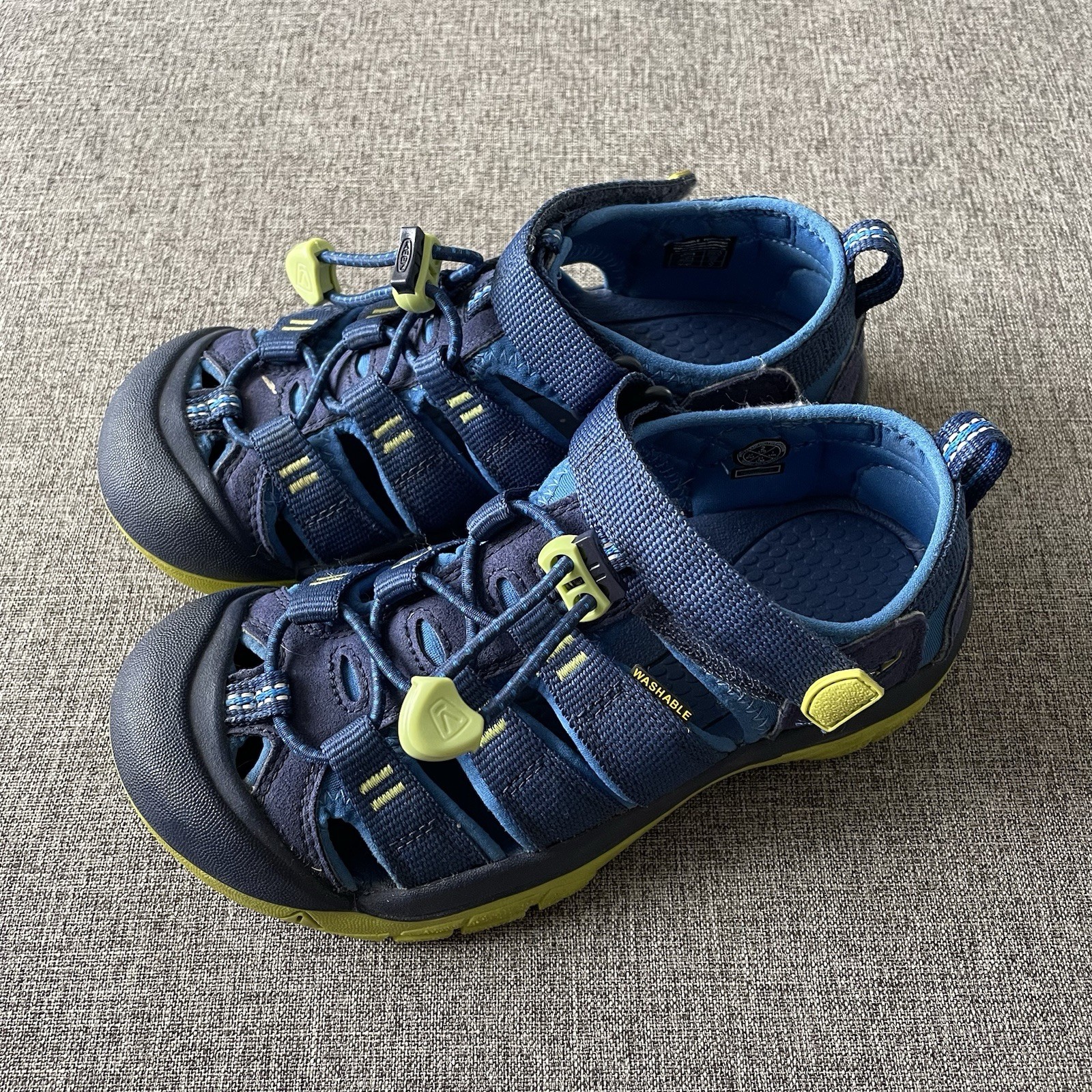 Sandali Keen Newport ragazzo taglia 2 blu navy e verde fluo