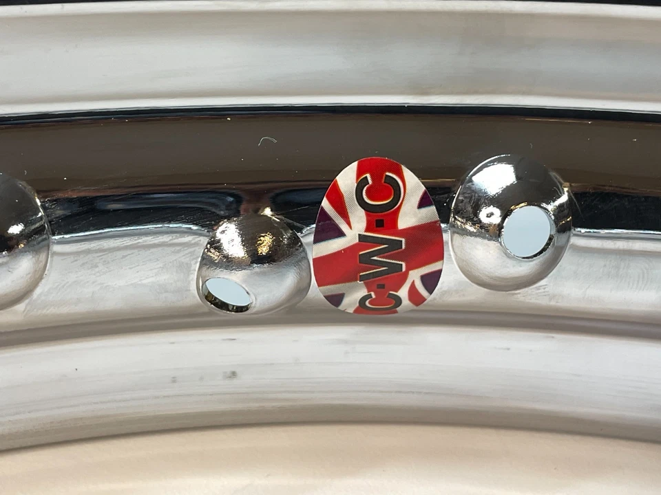 Triumph Bonneville 750 T140 NOS CWC Rear Wheel WM3-18 - Image 4 of 4