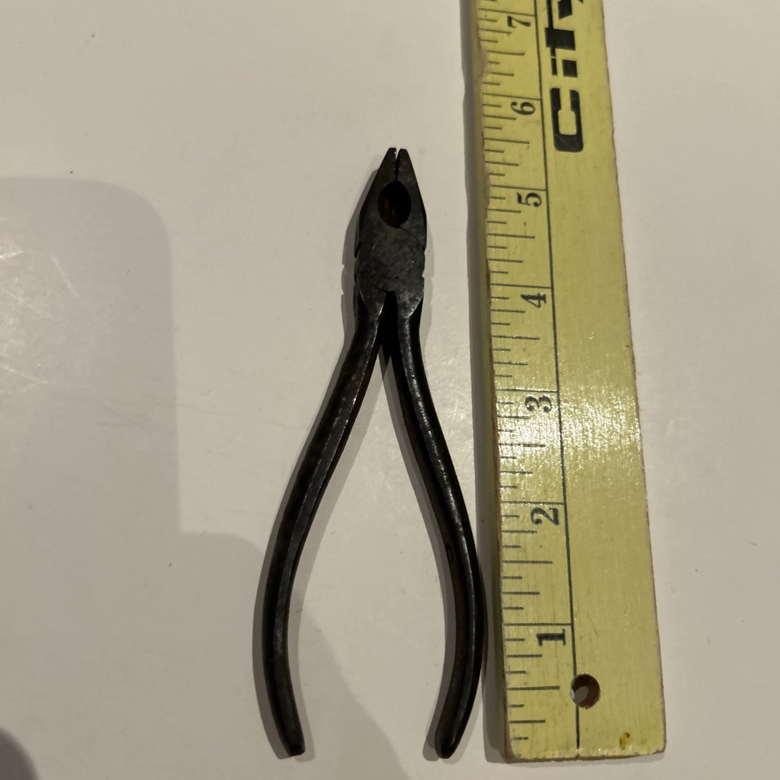 Vintage Pair Of Utica [No.50-5] 5-inch Lineman Pliers