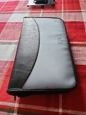 Case Logic 48 CD DVD Organizer Carrying Case Zipper Storage Faux Leather