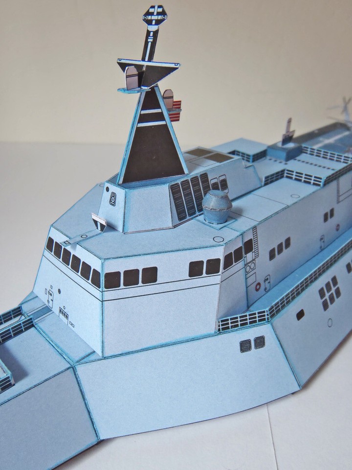 1:300 USS Independece Littoral Combat Ship LCS DIY Handcraft Paper ...