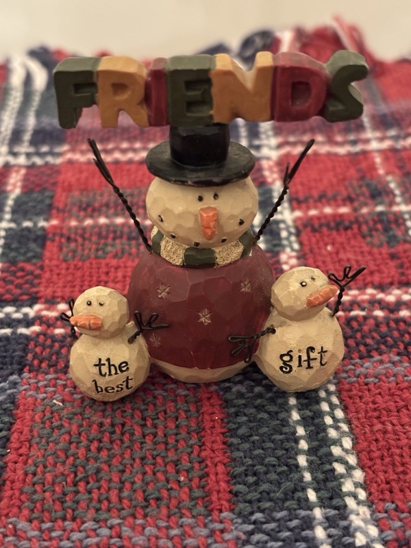 B. Lloyd Blossom Bucket Snowman “FRIENDS the best gift” Shelf Sitter Figurine