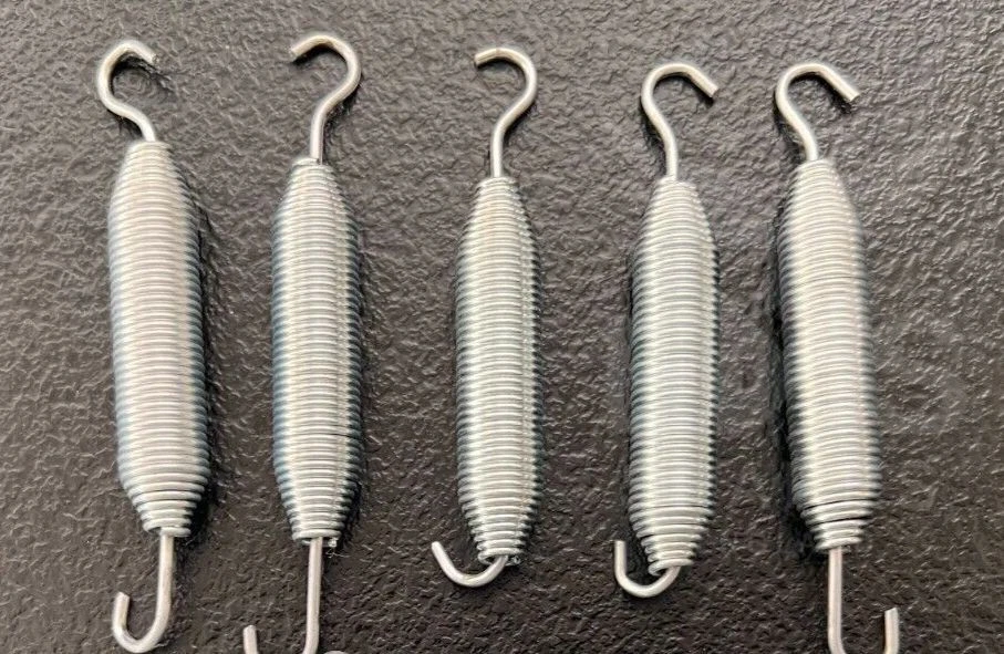 MGA MGB MGC MG Midget Carb return springs X 5 SPRINGS - BRAND EMS - FREE POSTAGE - Image 3 of 4