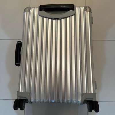 四輪 Cabin S (Flight) 33L RIMOWA Classic Rimowa Classic Cabin 33L Silver 4 wheels Carry Case Suitcase | eBay