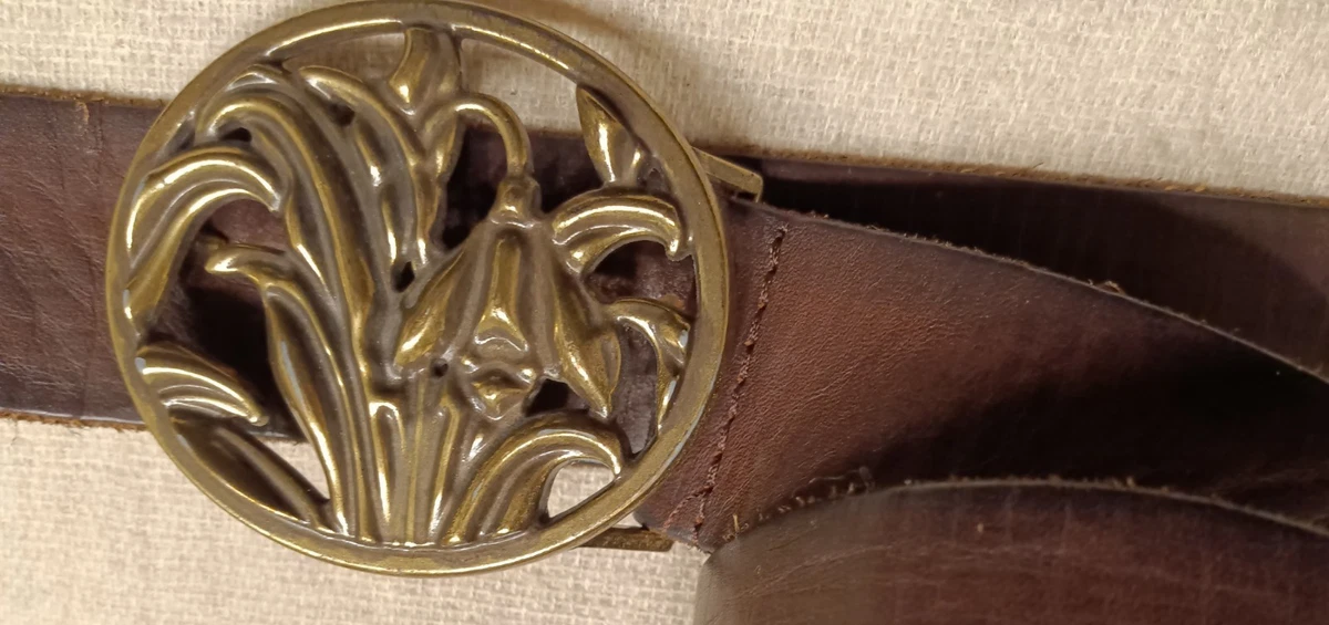 Y2K Mossimo Tan Genuine Leather Silver Buckle Belt Size Large USA Made Mossimo Leather Size L Belts for Women for sale | eBay main image 2