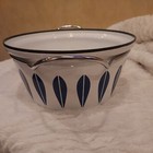 Vtg Mid-Century MCM Catherineholm Blue White Lotus Enamelware pot — photo 2