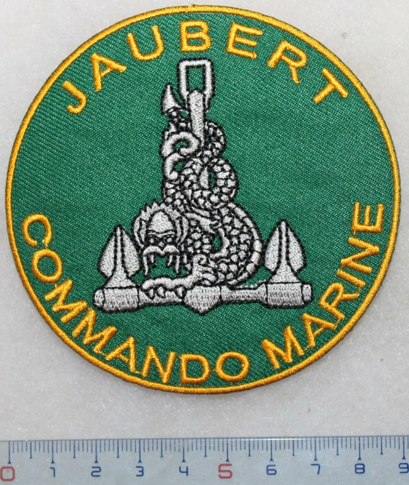 insigne du commando Marine Jaubert force spéciale ,FUSCO ,béret vert