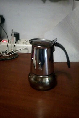 caffettiera Bialetti acciaio ,funzionante 4-5 tazze leggi... - Imagen 1 de 4