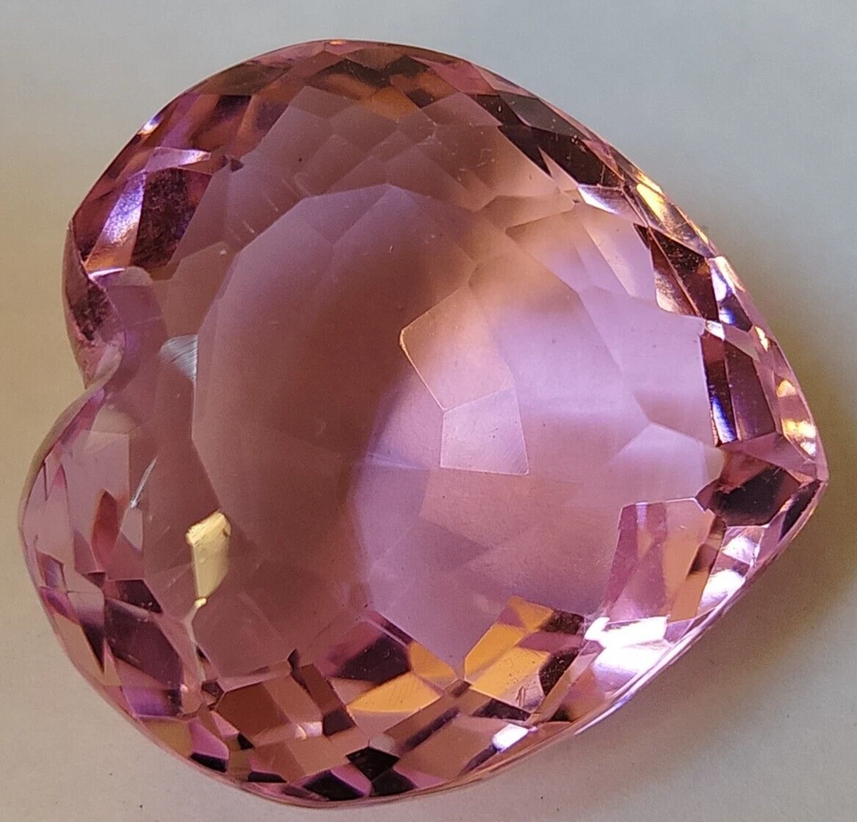 AAA+ 108.70 Ct. Large Pink Kunzite Heart Shape Loose Gemstone for Ring & Pendant - Image 3 of 4