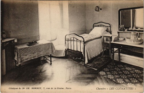 CPA PARIS 7e - Clinique du Dr Ch. Motorhaube 7, Rue de la Chaise (55529)