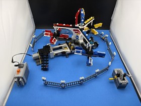 LEGO Creator Expert: Fairground Mixer 10244 w. Power Functions Battery Box 8881