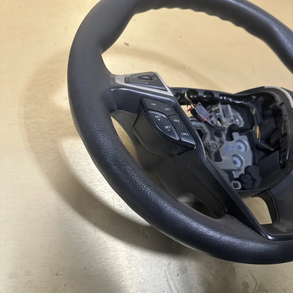 Volante Ford Fusion SE 2,0 L OEM 2017 2018 2019 2020 OEM Foto 4 de 4