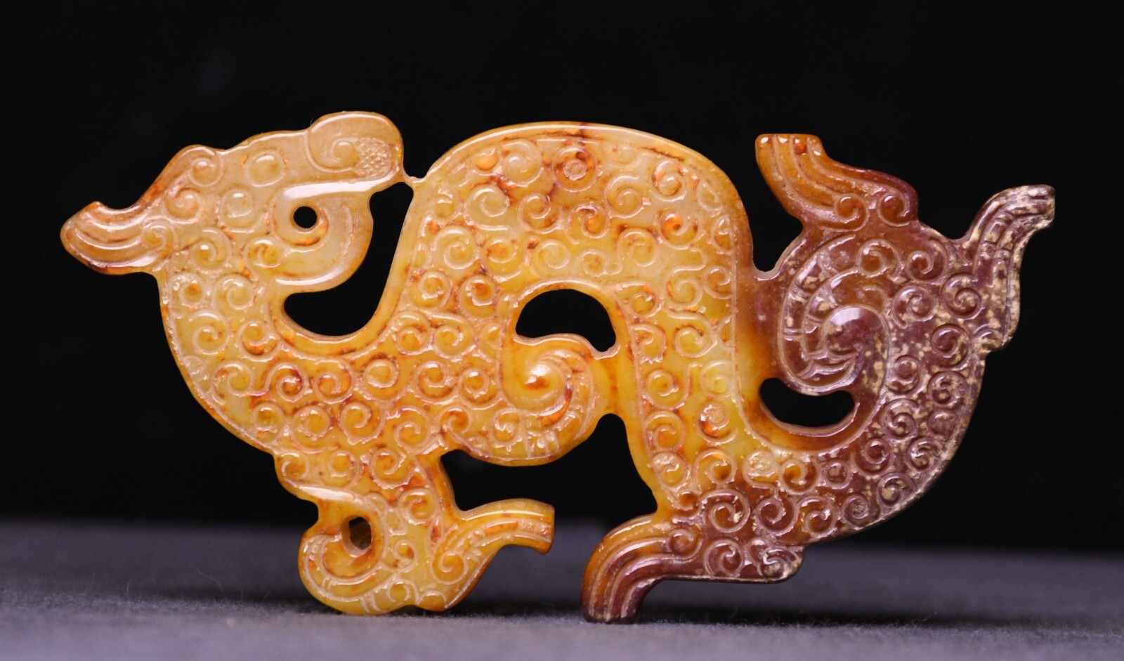 8CM Old Dynasty Natural Hetian Jade Carve Feng Shui Dragon Beast YuBi Yu Bi
