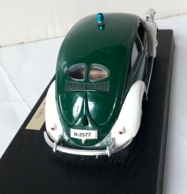4 POLICE 1/18 MAISTO voiture miniature col
