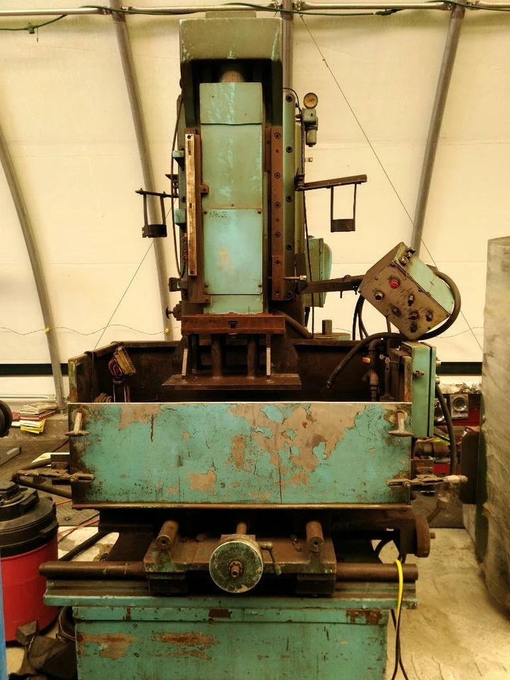 2 máquinas muy grandes Cincinnati NASA/EDM; tipo émbolo/carnero, extras incluidos. Foto 2 de 4