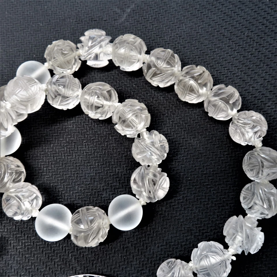 Collar colgante de cuarzo de cristal de roca Shou tallado estilo Art Deco chino Foto 2 de 4