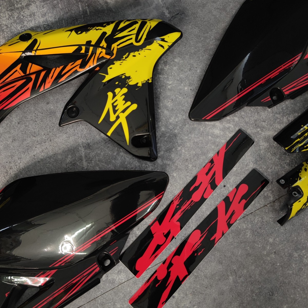 2010-2018 Suzuki RMZ 250 Plastics + Graphics Fairing Bodywork Kit