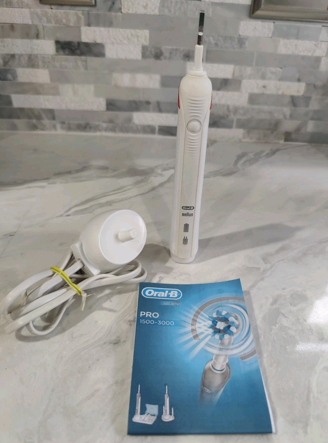 Braun Oral-B 3766 Electric Toothbrush with Charger and Manual for Professional Care-image