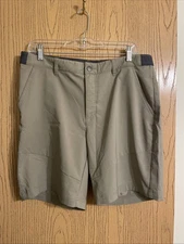 Men’s Columbia Tech Trail Shorts Khaki Stretch Waist Size 34