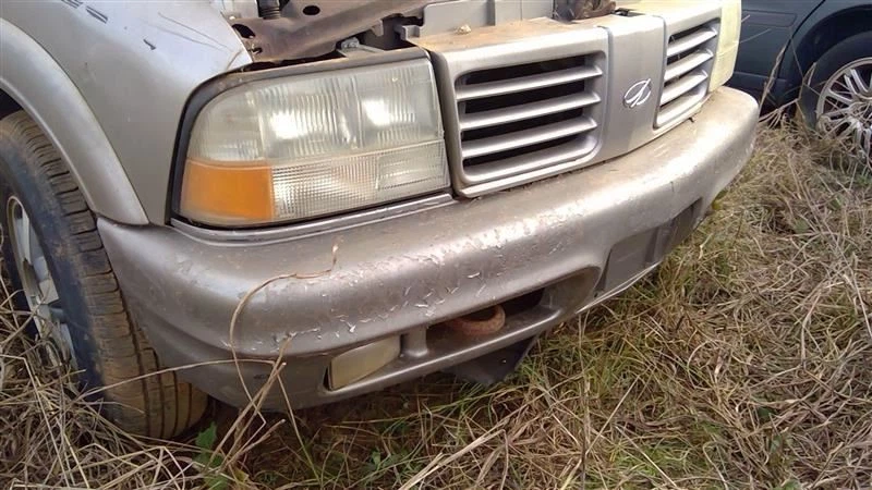 Parachoques delantero compatible con 98-01 Oldsmobile Bravada OEM Foto 2 de 4