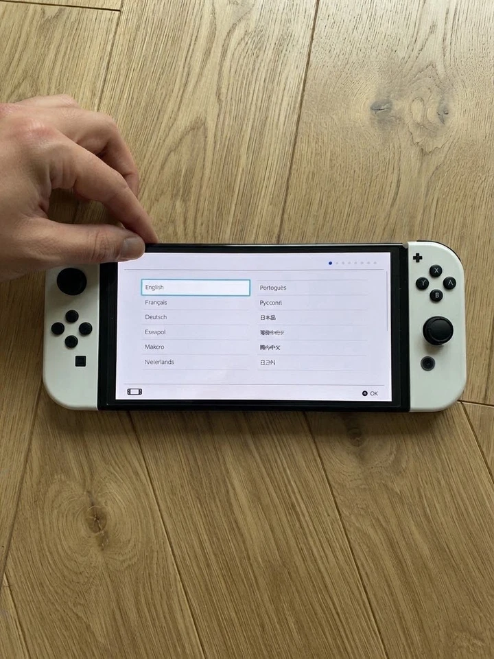 Nintendo Switch OLED, photo 3 of 5
