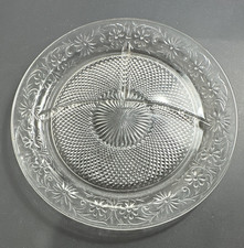 Clear Pressed Glass Sectioned Floral Pattern Round Dinner Plate 10 in Glossy