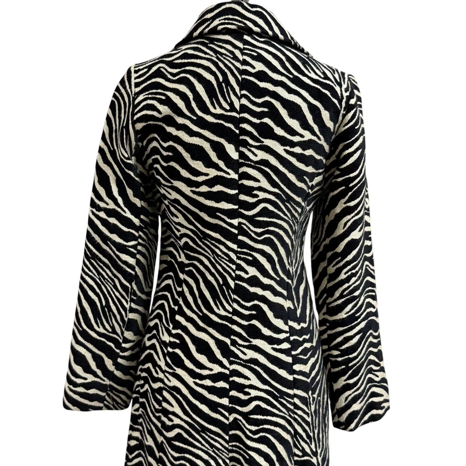 Three Sisters VTG Zebra Print Single Breasted Coat Size Small Made in USA - Image 4 of 4