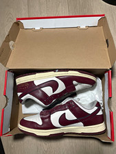 Nike Dunk Low SE Low Top Leather Sneakers Tea...