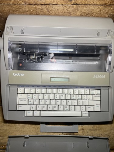Macchina da scrivere elettronica Brother SX-4000 vintage TESTATA e funzionante ottime condizioni - Foto 4 di 19