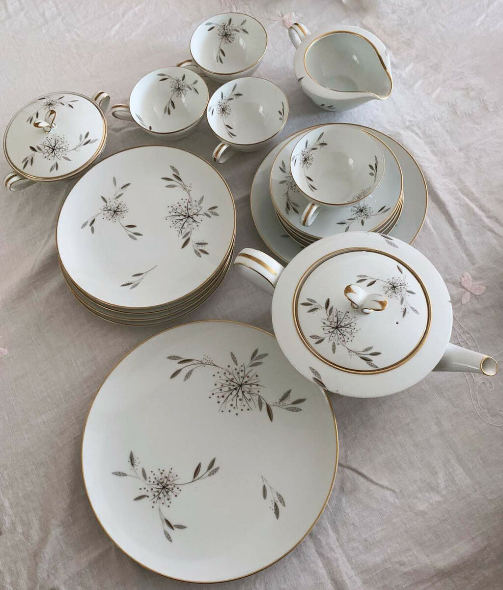 NORITAKE Helene made in Japan Inspired Blossom White China NORITAKE Helene made in Japan Inspired Blossom White China