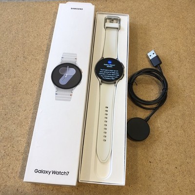 Samsung Galaxy Watch 7 44mm GPS Wifi Bluetooth Smartwatch SM-L310 Silver S/M