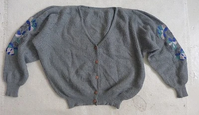 Pull cardigan gilet vintage italien rétro brodé en mohair motif floral L - Photo 1/4