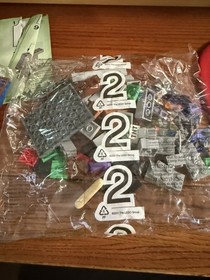 LEGO Minecraft: The Cave (21113) 81 Missing pieces Box and instructions included