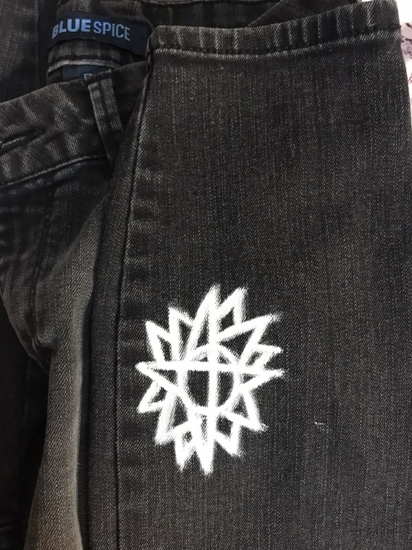 Absodeitly Custom 5 Blue Spice Embroidered Ripped Off Black Skinny Jeans (L1)