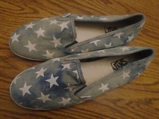 VANS Off the Wall women's 9, men's 7.5 blue and white stars canvas slip-o Shoes