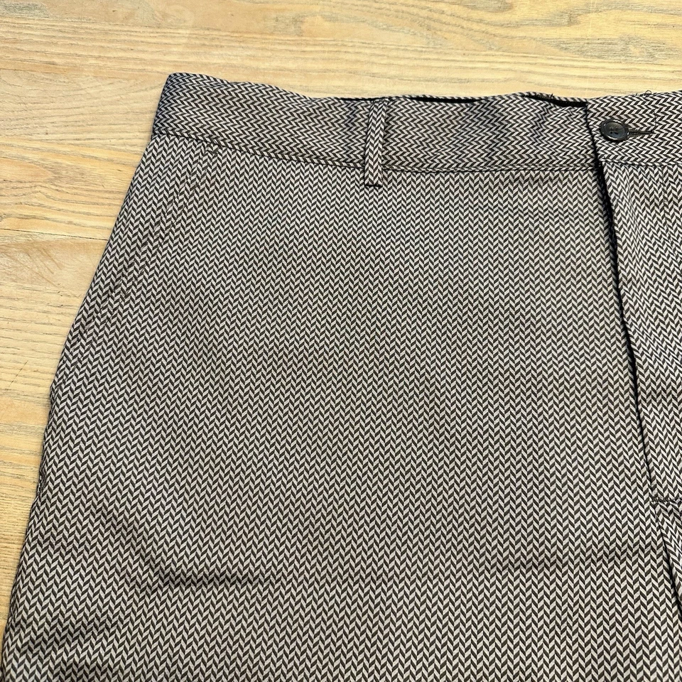 Greg Norman Tasso Elba Black & Gray Herringbone Flat Front Shorts Mens 42 w/ 11” - Image 4 of 4