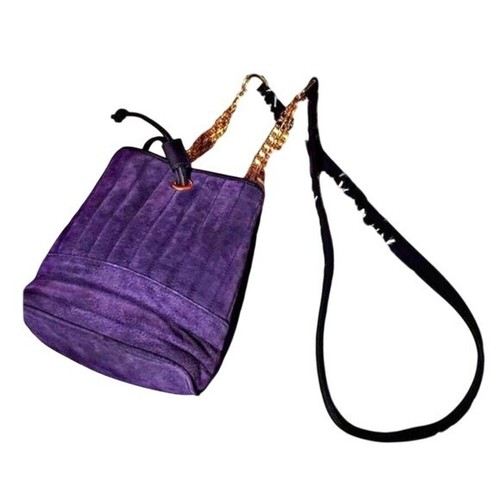 Jennifer Moore lila Wildleder Bucket Bag Gold Kette Riemen Kordelzug