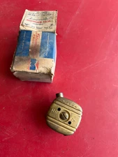 Mueller A-14840 LineMaster Packless shutoff  Valve ⅜" 2 way brass