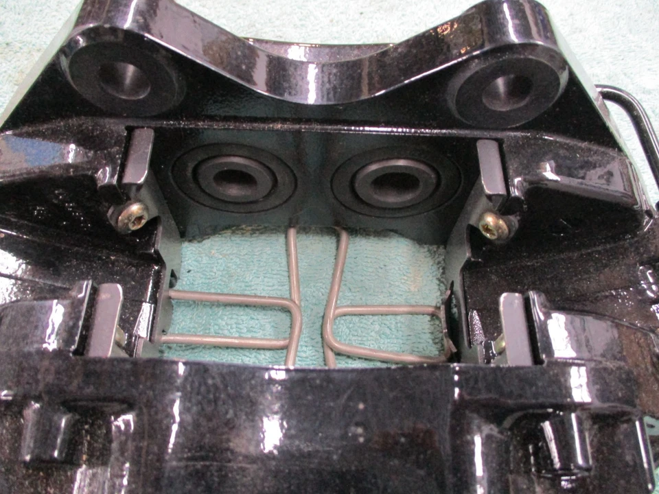 Porsche передний тормозной суппорт 95135142203 944 944S2 968 Brembo правая сторона - Изображение 4 из 4